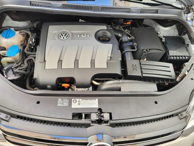 VOLKSWAGEN Golf Plus 1.6 TDI 105cv DPF Sport 5p.