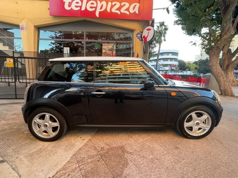 MINI Cooper One 1.6 R56 3p.