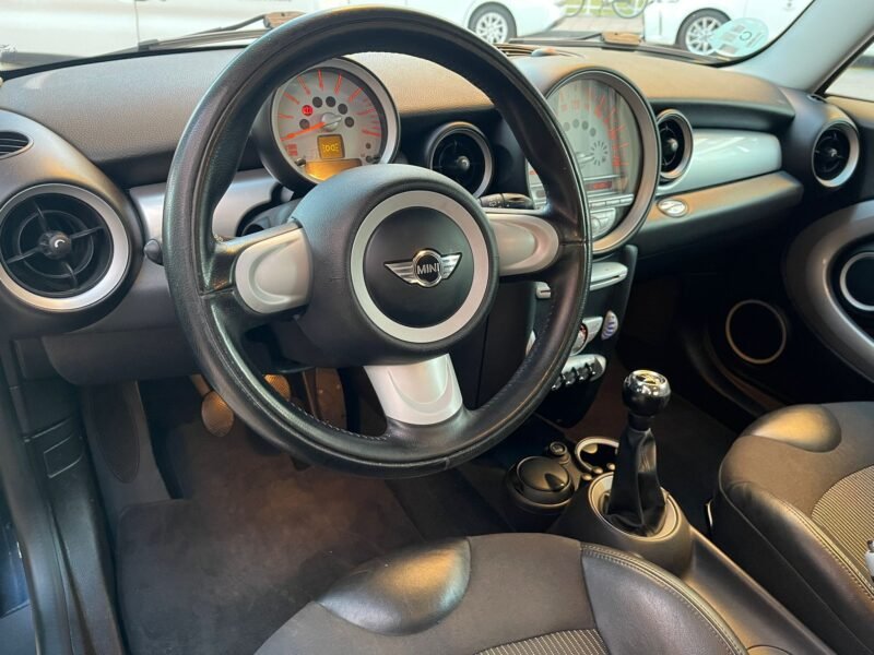 MINI Cooper One 1.6 R56 3p.