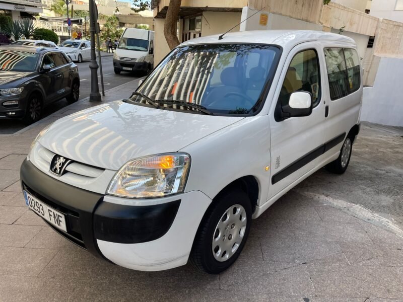 PEUGEOT Partner Totem 1.6 HDi