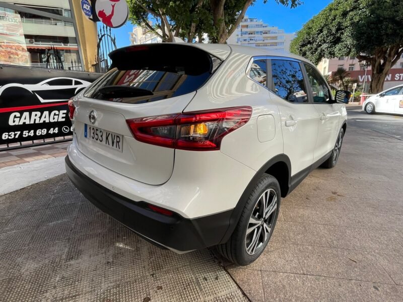 NISSAN QASHQAI DIGT E6D NCONNECTA 5p.