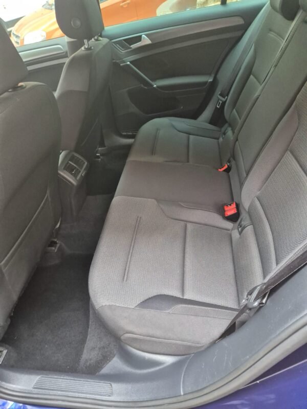 VOLKSWAGEN Golf ADVANCE 1.6 TDI