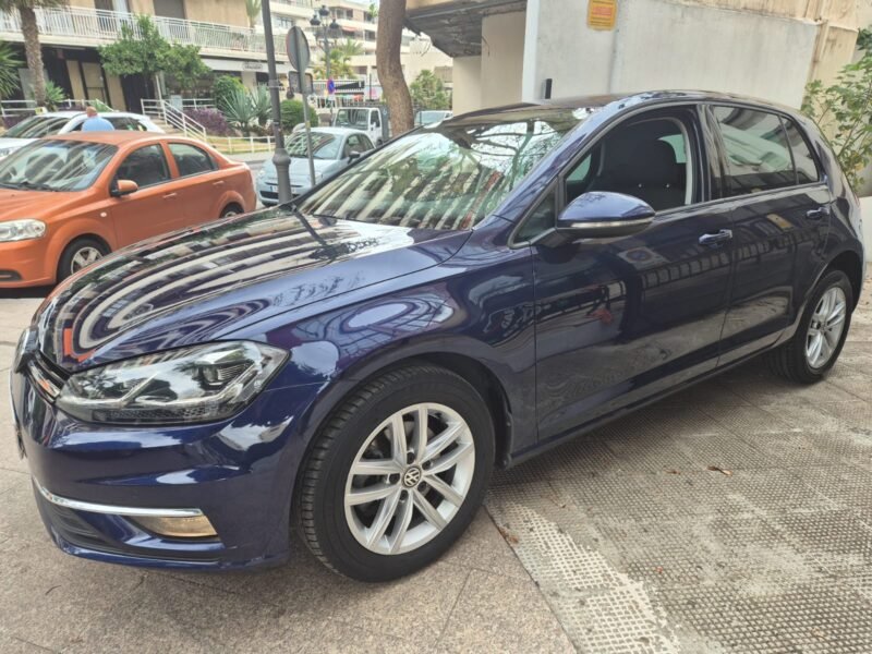 VOLKSWAGEN Golf ADVANCE 1.6 TDI