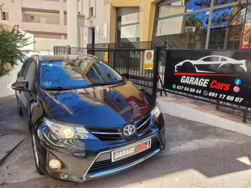 TOYOTA AURIS TOURING SPORT ACTIVE