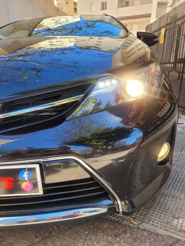 TOYOTA AURIS TOURING SPORT ACTIVE