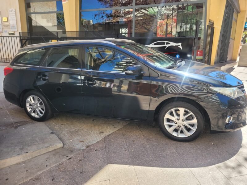TOYOTA AURIS TOURING SPORT ACTIVE