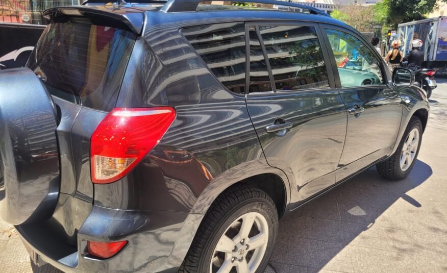 TOYOTA RAV4 2,2 D EXECUTIVE