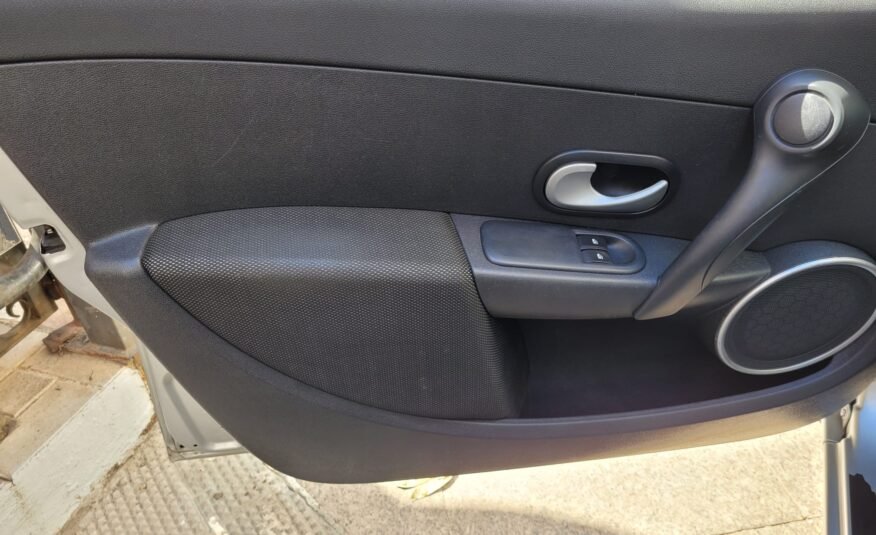 RENAULT Clio RIPCURL 1.2