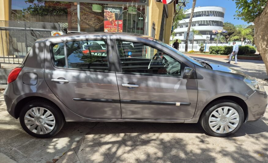 RENAULT Clio 1.2