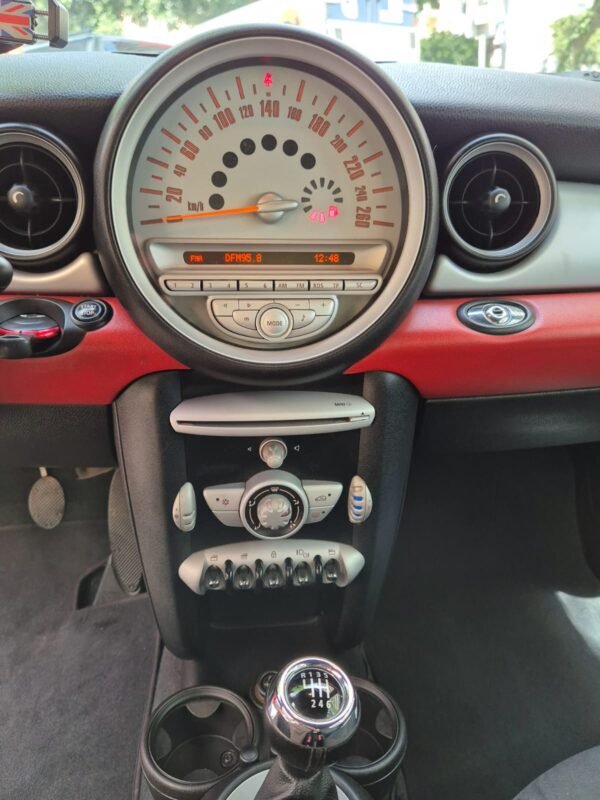 MINI Cooper cabriolet 1.6 R56