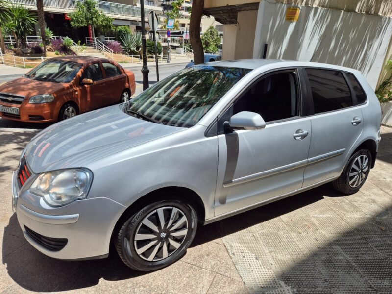 VOLKSWAGEN POLO 1.4 75 cv