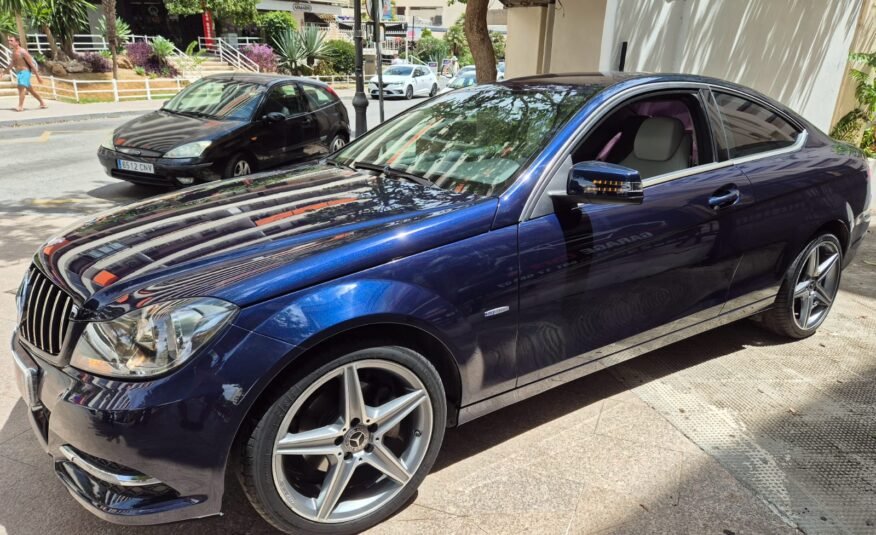 MERCEDES-BENZ C 220 CDI BE 7 G PLUS COUPE