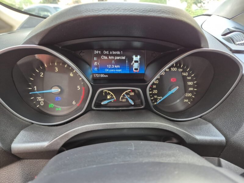 FORD Grand Cmax TREND