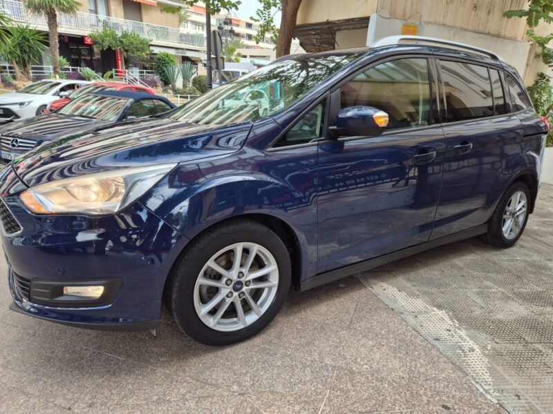 FORD Grand Cmax TREND