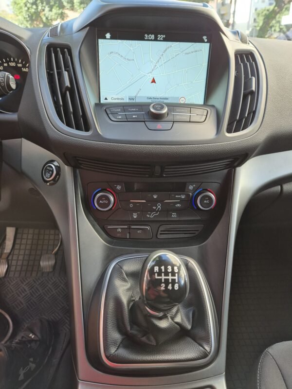 FORD Kuga trend 4×4