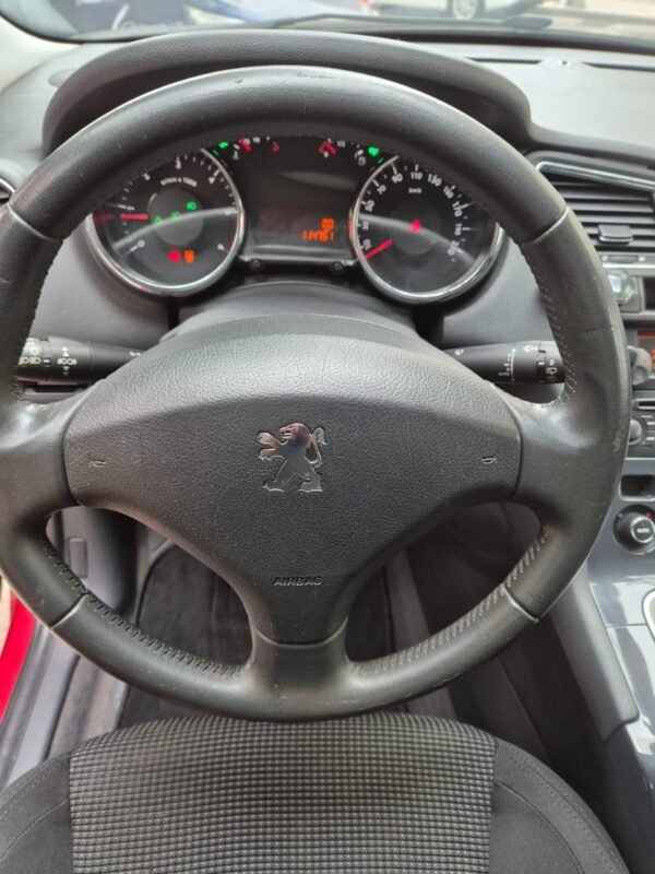 PEUGEOT 5008 Premiun