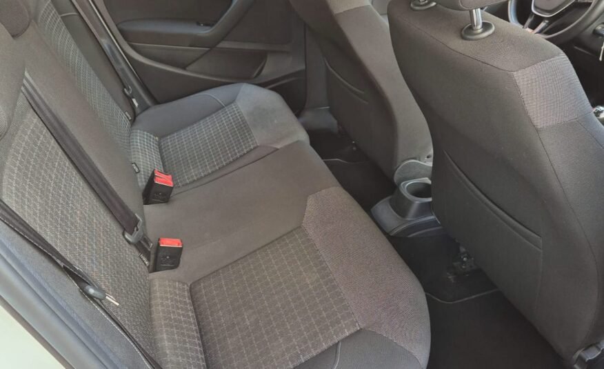 VOLKSWAGEN POLO Advance 1.2 tsi