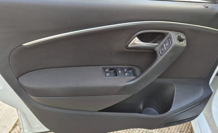 VOLKSWAGEN POLO Advance 1.2 tsi