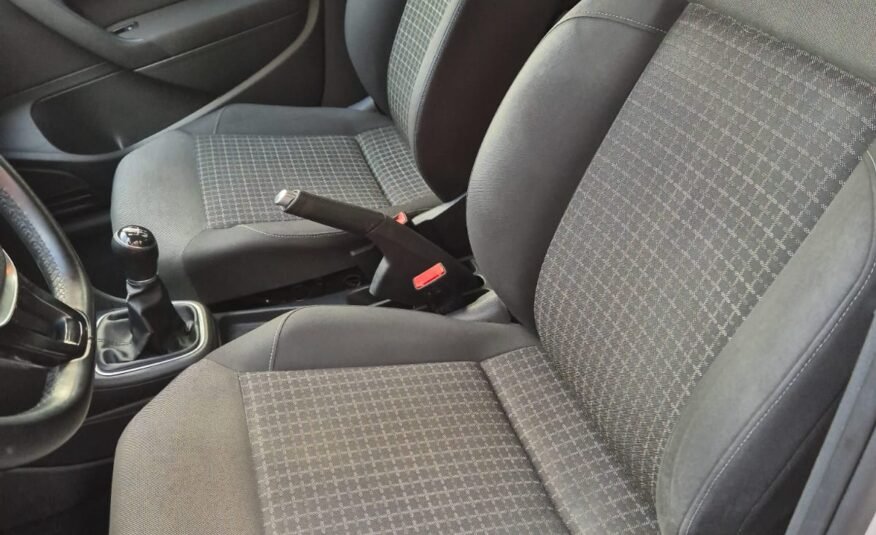 VOLKSWAGEN POLO Advance 1.2 tsi