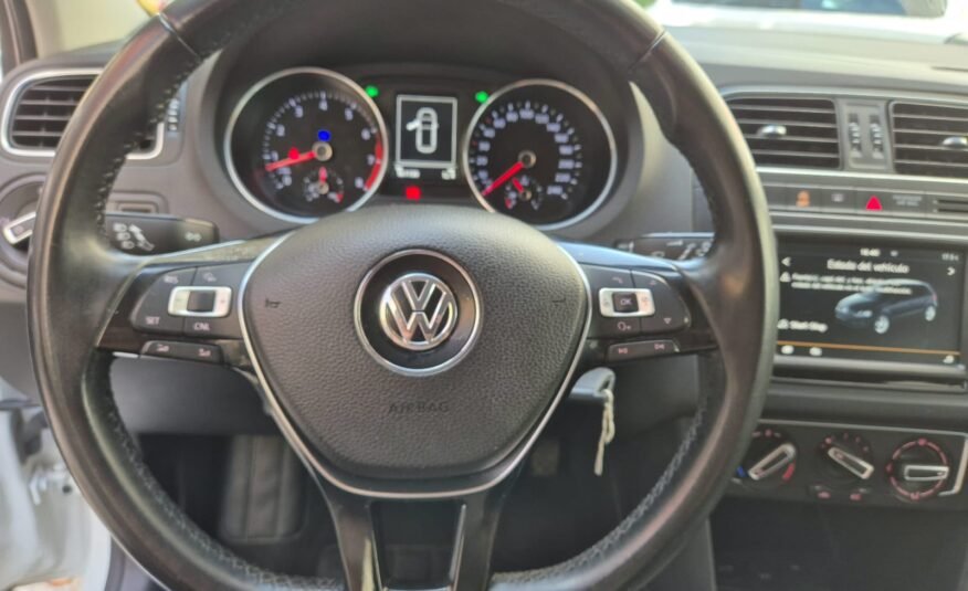 VOLKSWAGEN POLO Advance 1.2 tsi