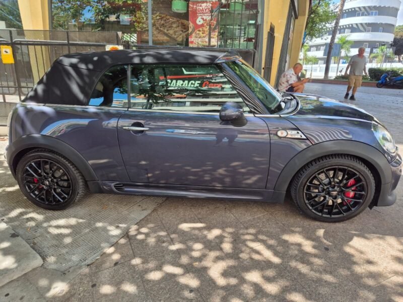 MINI Cooper John Works