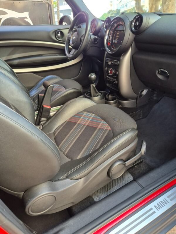 MINI Cooper Paceman