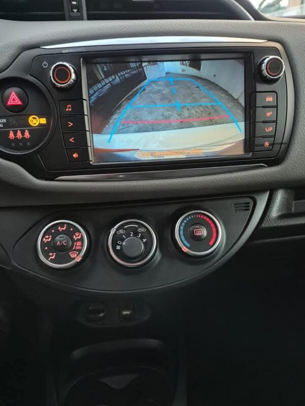 TOYOTA YARIS 1.3 Active