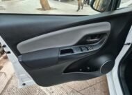 TOYOTA YARIS 1.3 Active