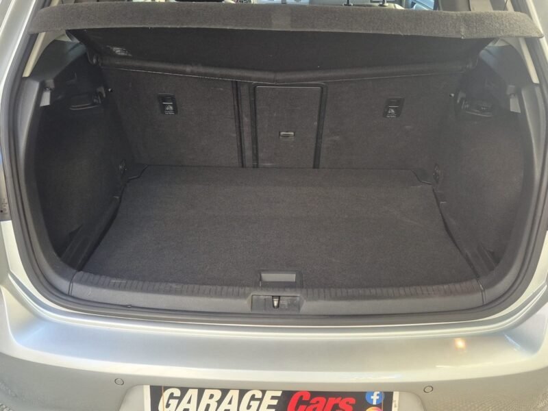 VOLKSWAGEN Golf VII ADVANCE 1.6 TDI