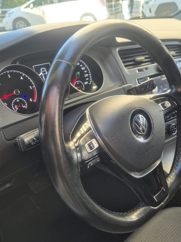 VOLKSWAGEN Golf VII ADVANCE 1.6 TDI