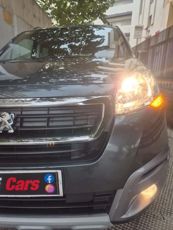 PEUGEOT Partner Tepee Style 1.6 hdi