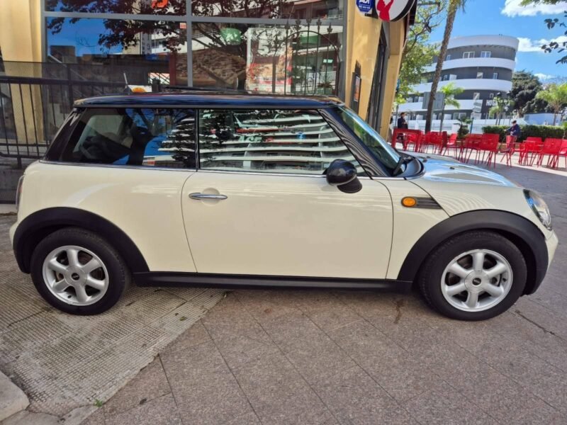 MINI Cooper One 1.6