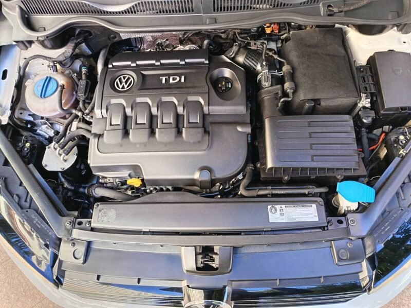 VOLKSWAGEN Golf Sportvan Advance 1.6 Diesel