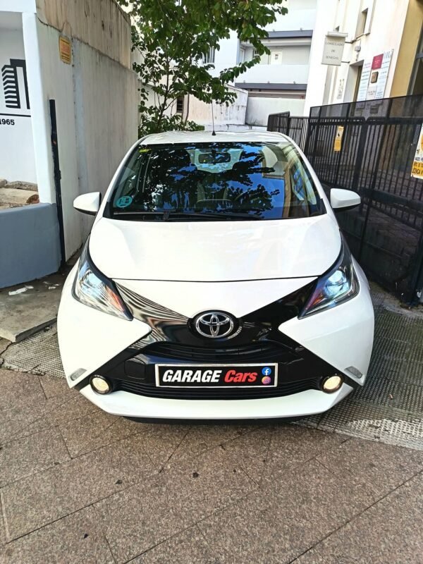 TOYOTA Aygo X.play .0