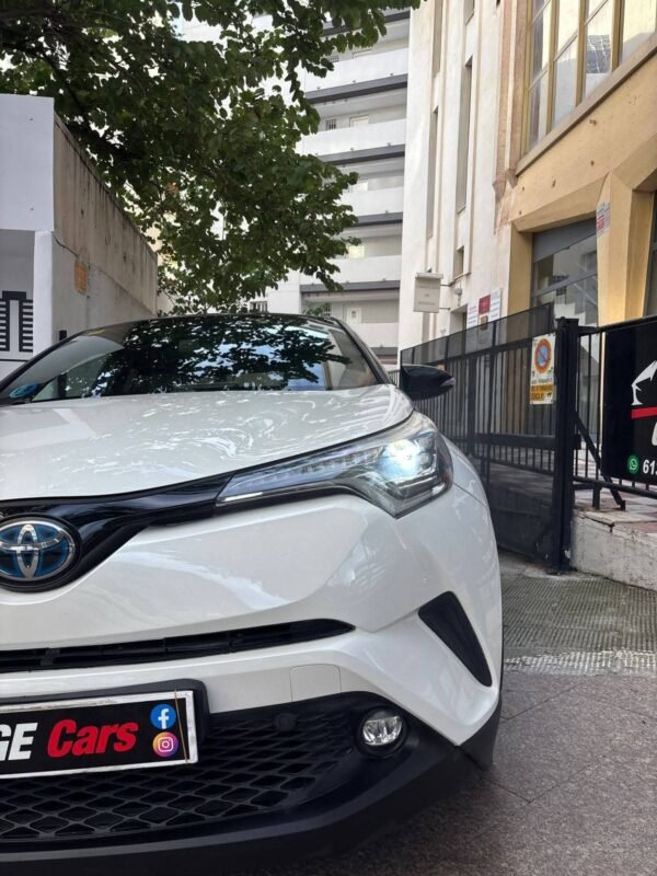 TOYOTA CHR Dynamic plus