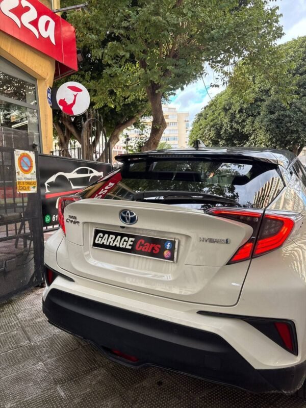 TOYOTA CHR Dynamic plus
