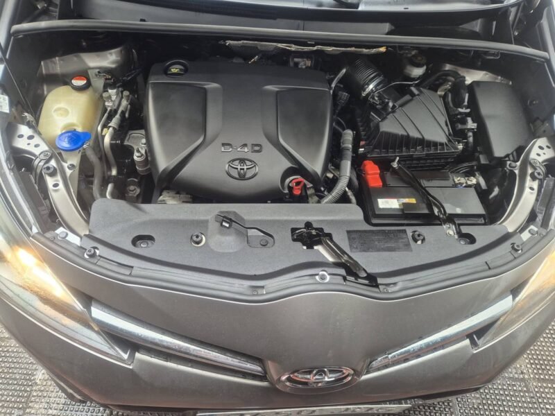 TOYOTA VERSO Confort 7 plazas