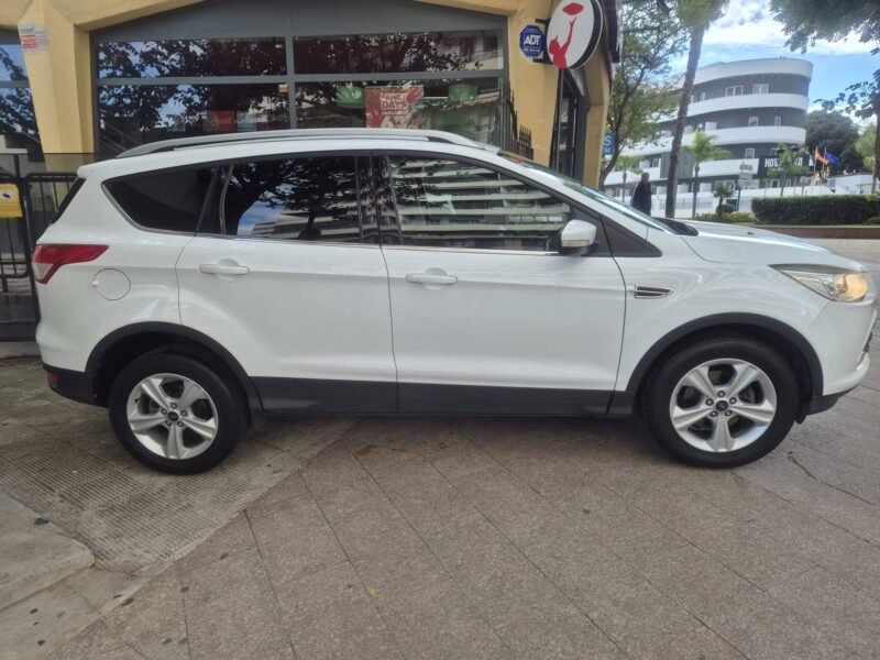 FORD Kuga TREND