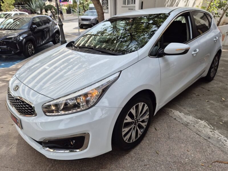 KIA ceed 1.4 crdi Drive
