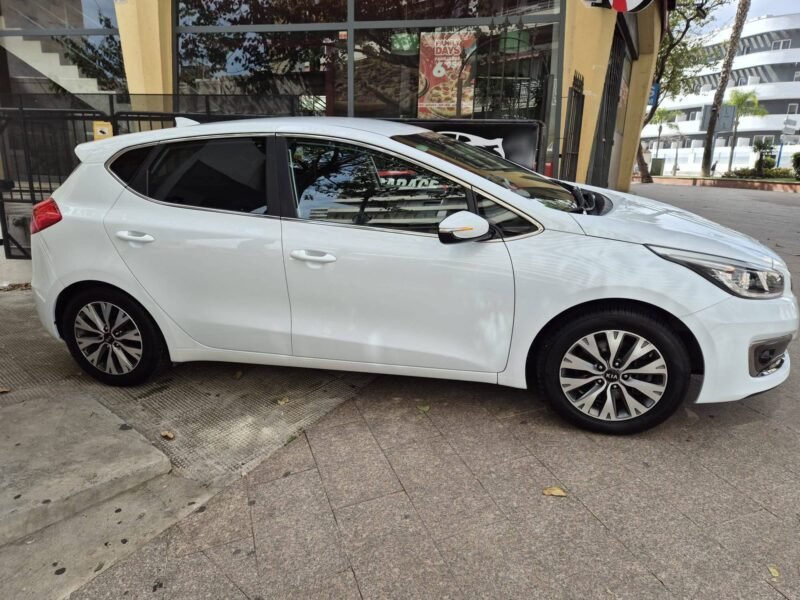 KIA ceed 1.4 crdi Drive