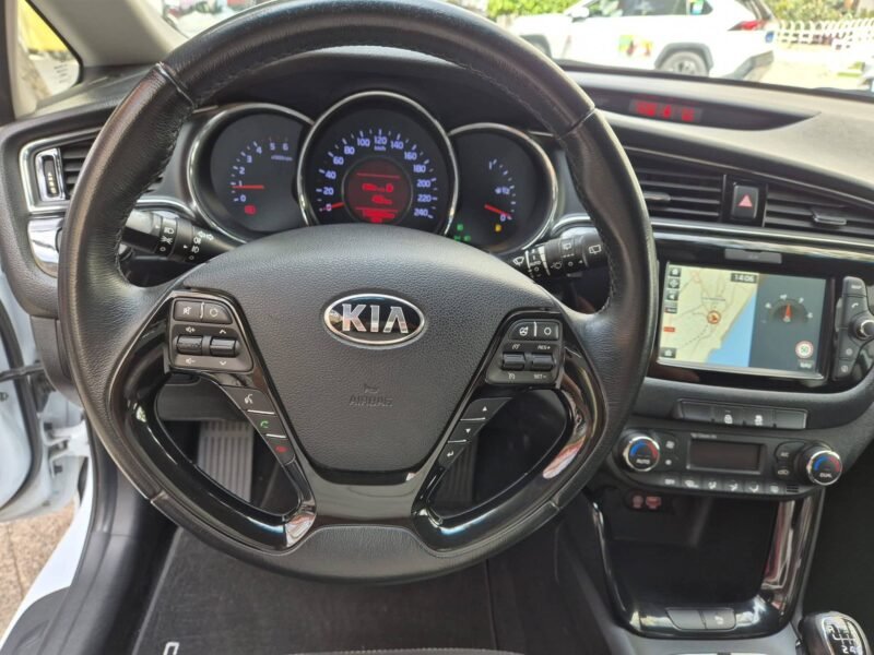KIA ceed 1.4 crdi Drive