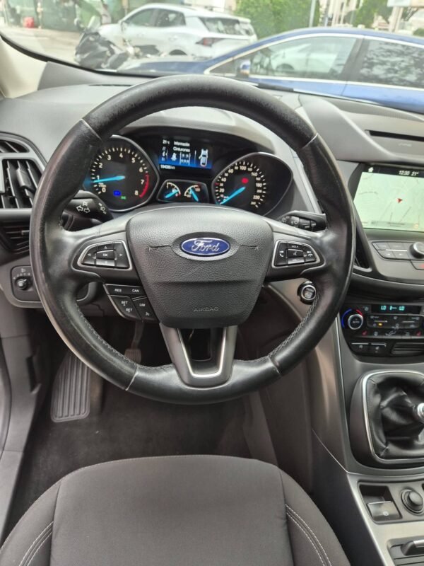 FORD Kuga 1.5 ecoboost titanium