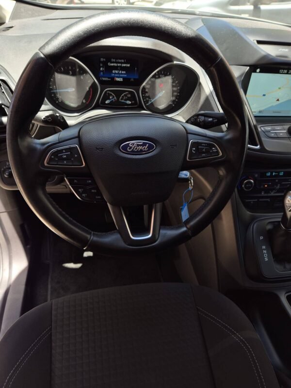 FORD CMax TITANIUM