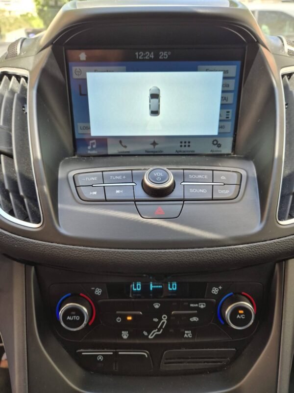 FORD CMax TITANIUM