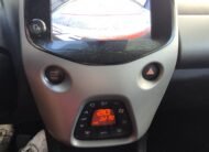 TOYOTA Aygo X wave